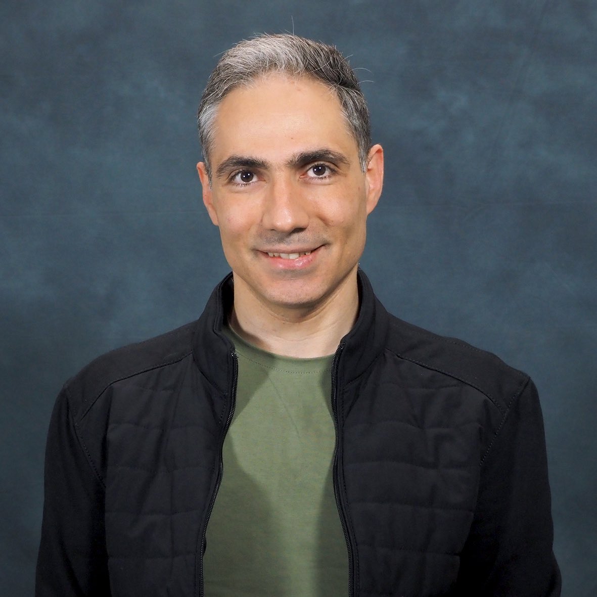 Dr Hossein Eslahi